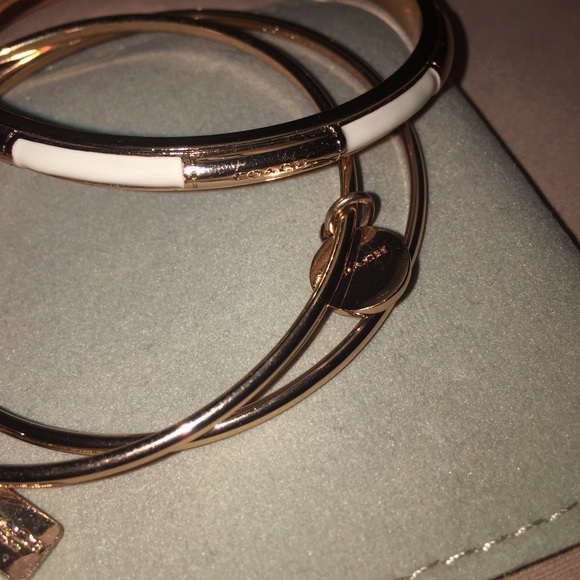 Coach Rose Gold bangle set - Picture 7 of 7